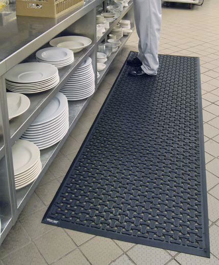 The Benefits of Rubber Mats in Commercial Kitchens - Manufacturing